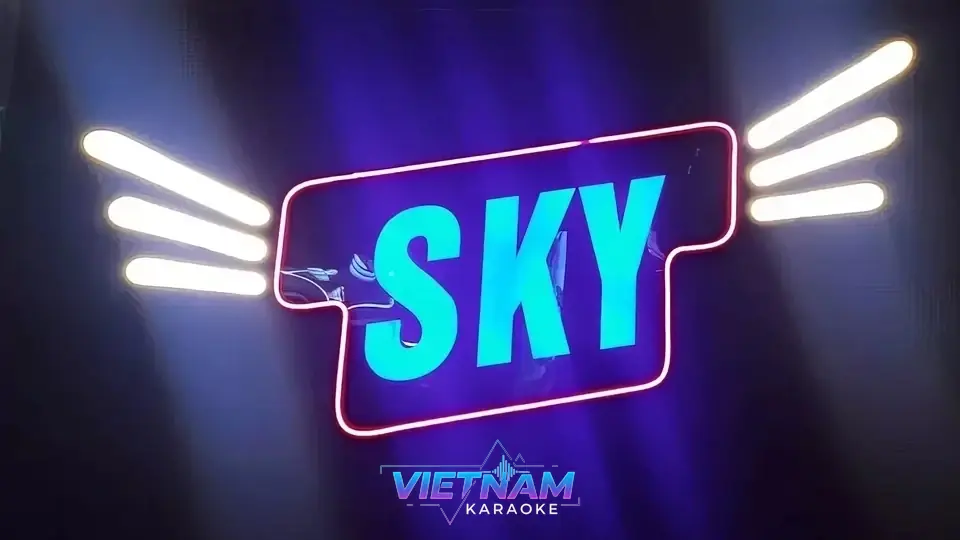 호치민 스카이 가라오케 입구와 간판